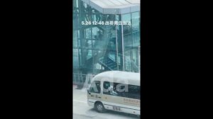 210526 Zhan ge arrived Qingdao airport for "Dream like dream"