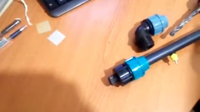 Капельная поилка  своими руками.  Как легко напоить животных не заморачиваясь.