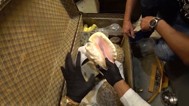 Склад с сундуками на аукционе. Прибыльно.