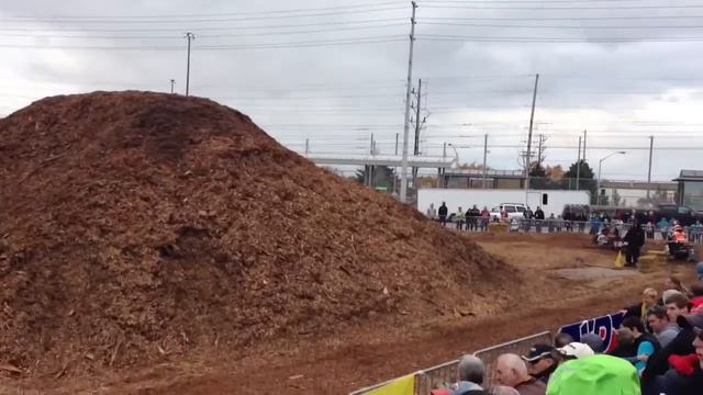 250cc Snowmobile Race смотреть онлайн