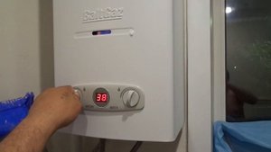 газ колонка BaltGaz Neva 4511 (новая) . Почему она свистит ?