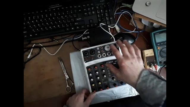 BOMGE смотреть онлайн