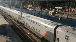 Электровоз ЭП20 063 с поездом №164М Москва-Феодосия. "Двухэтажный состав". "Таврия".