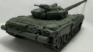 танк Т-72Б из пластилина, масштаб 1/35