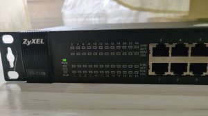 Коммутатор (свич) Zyxel ES-2226
