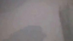 Шокирующие видио ребёнок упал в вольер с гориллами ) =_(