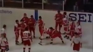 Легендарная драка СССР — Канада на МЧМ-1987 в Пьештянах Canada Vs Soviet Union ice hockey brawl