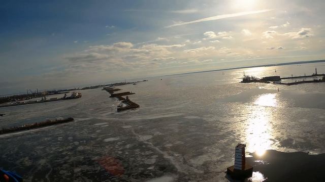 Маршрутный полет по фортам Кронштадта смотреть онлайн