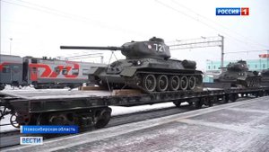 Эшелон с танками Т-34 из Лаоса в Новосибирске встречали семьями.