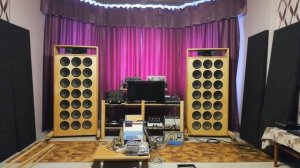 Акустика -- Групповой излучатель.