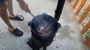 МАКАРОНЫ ПО-ФЛОТСКИ В КАЗАНЕ НА КОСТРЕ ВКУСНО И БЫСТРО