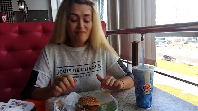 Чикен филе от Бургер Кинг vs Смоки Томато от КФС. Новинки не для слабонервных смотреть онлайн