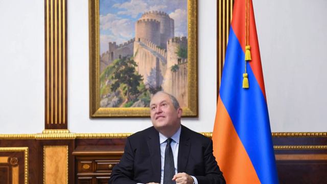 Поздравления с Новым годом от Армена Саркисяна смотреть онлайн