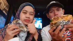 MUKBANG BURGER LAWLESS