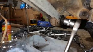 Замена рычагов и сайлентблоков задней подвески BMW e36 (часть 1)