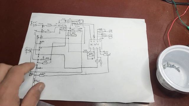 Paton Evo VDI-200 горить жовтий світлодіод,нема напруги на виході смотреть онлайн
