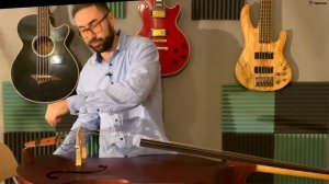 Меняем струны на контрабасе