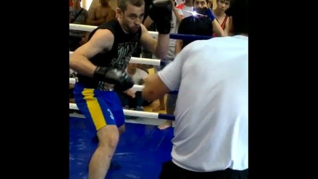 Бокс открытый ринг новички. Нокдаун. смотреть онлайн