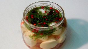 Перепелиные яйца маринованные