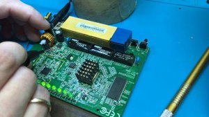 Не работает роутер tp-link WR741 ND  Не включается Отключается TP LINK TL-WR741 WR741ND Ремонт