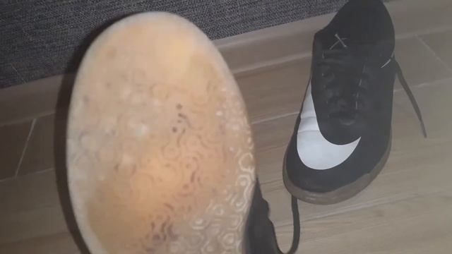 КАК ИЗНОСИЛИСЬ ФУТЗАЛКИ NIKE смотреть онлайн