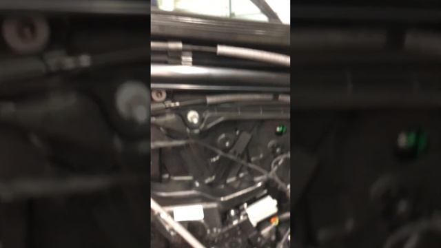 How to remove door panel BMW I 7 G70. Как снять дверную обшивку, карту двери БМВ I7, G70