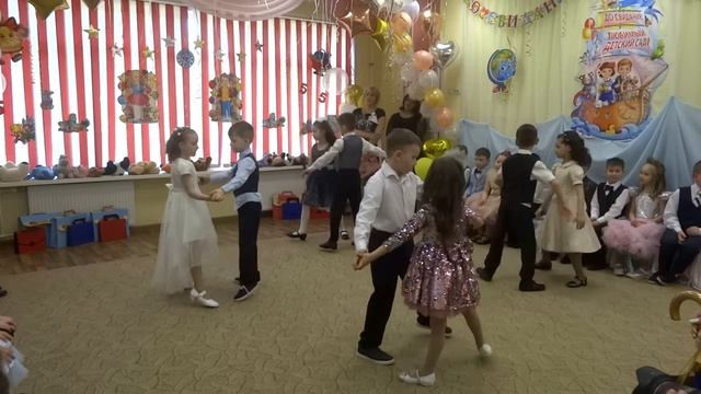 Выпускной Вальс. Группа "Звездочка". Муз. руководитель Зайцева М.В. #выпускнойвдетскомсаду