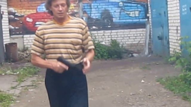 Приготовление шашлыков в гаражном кооперативе Гулькин Хер смотреть онлайн