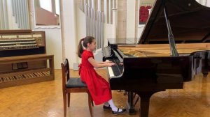 Буюкян Елизавета (г. Королев, Московская область)  I тур