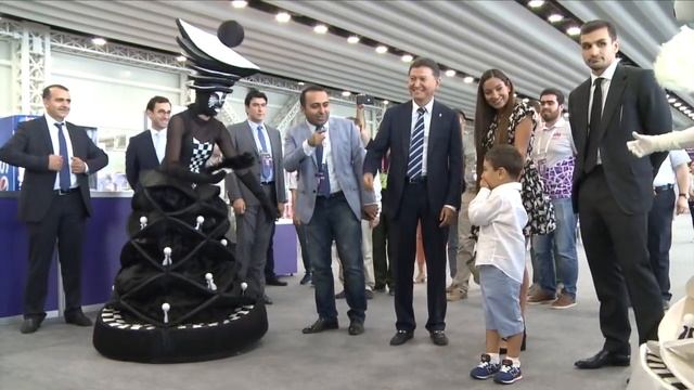 Visit of President Ilham Aliyev's daughter Arzu family смотреть онлайн