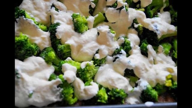 Холодные закуски мясные:Запеканка с мясным фаршем и брокколи