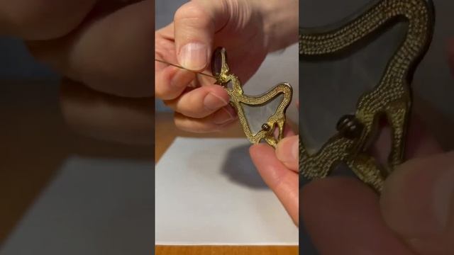 Продам перламутровую брошь смотреть онлайн