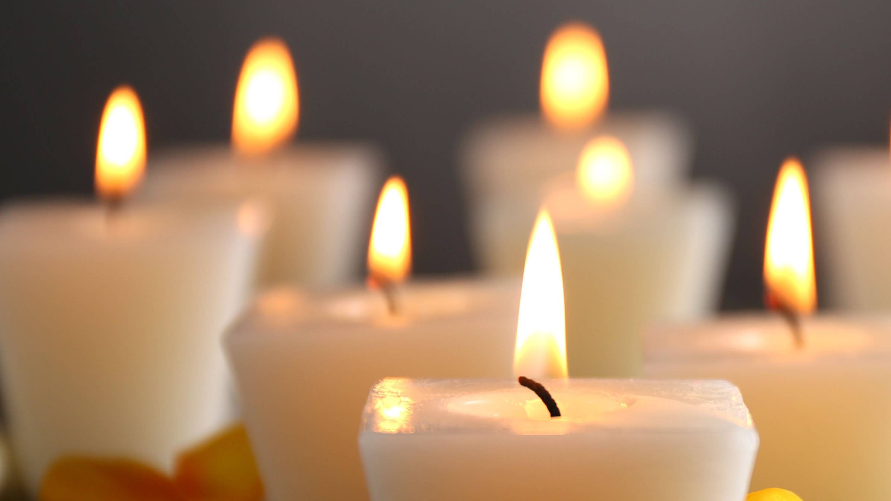 Видео Свечи белые