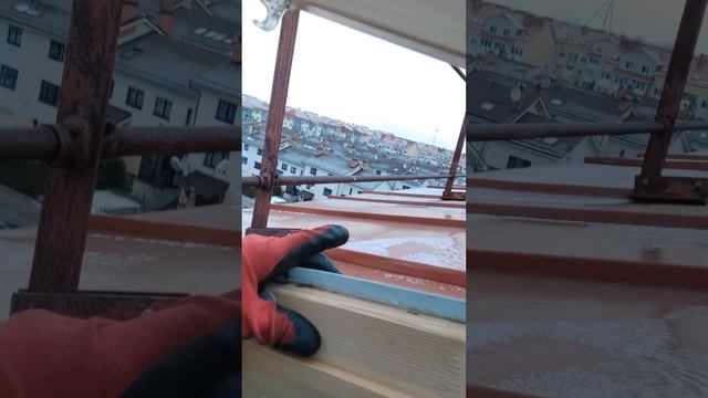 Наледь, окно Fakro смотреть онлайн