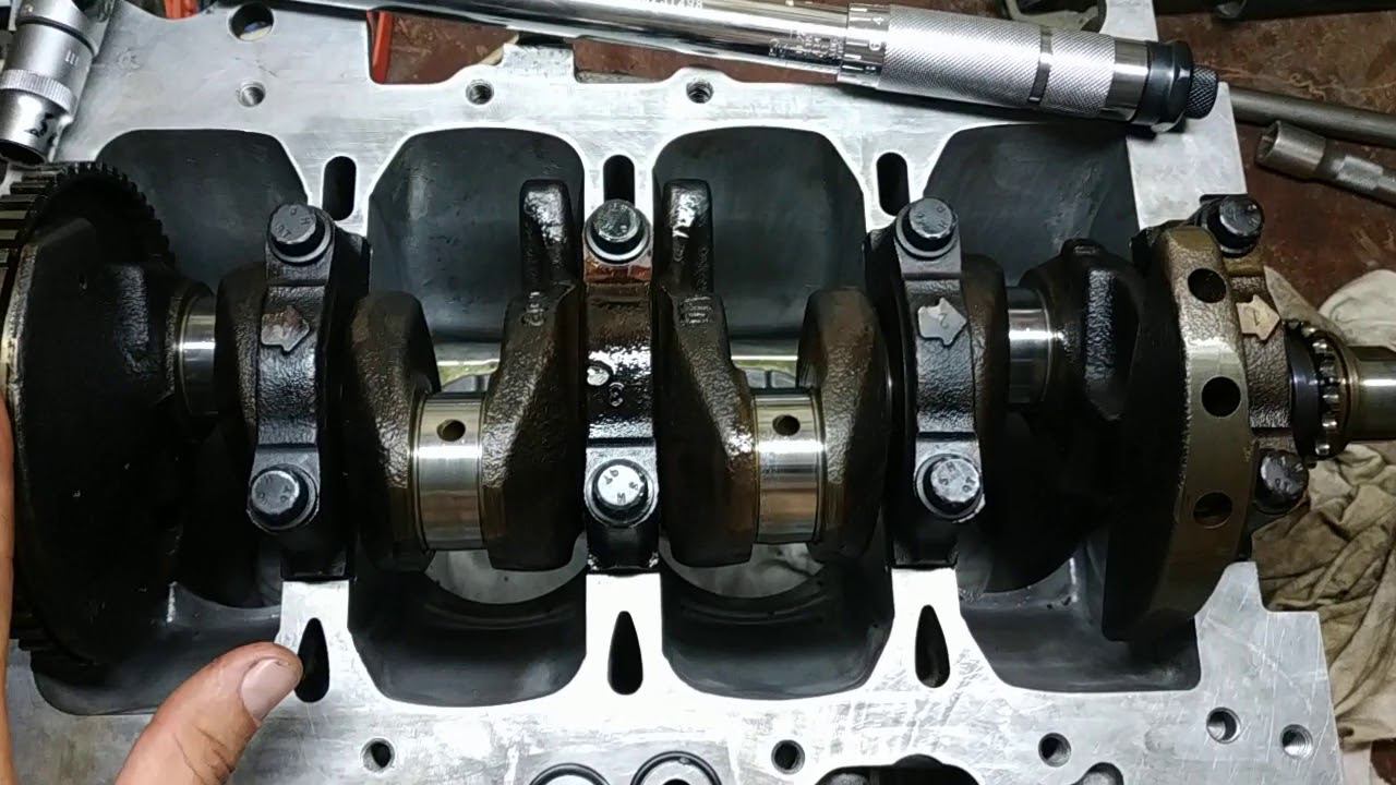 Сборка двигателя Hyundai Avante MD 1.6 GDI (часть) смотреть онлайн