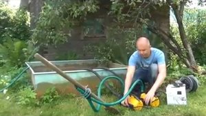 используем насос для поливки газона