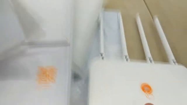 Распаковка роутера Xiaomi MI WiFi Wireless Router 4 смотреть онлайн