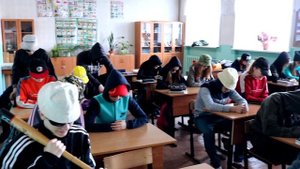Видео на последний звонок- тает лёд (Тает срок) выпускники 9б, Архангельская. обл. П. Березник 2017
