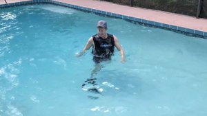 Dunkin Dumbbells Aqua Workout