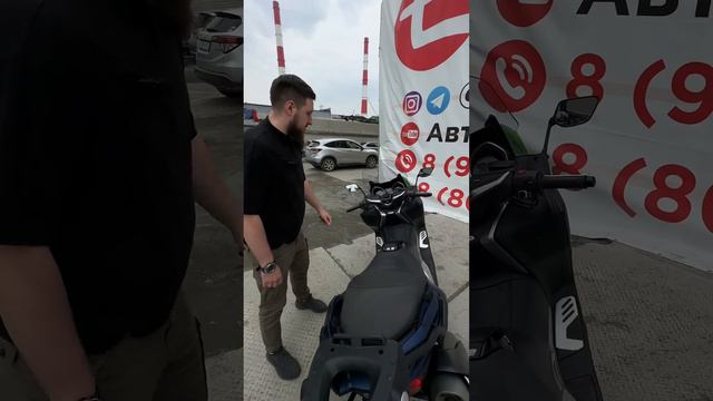 Заядлый мотоциклист Иван рассказывает за отличный городской байк – Yamaha TMAX #автосаукционов