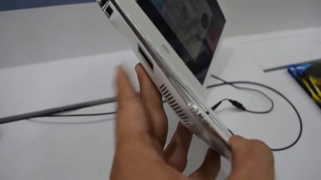 MSI X370 Notebook Hands On смотреть онлайн