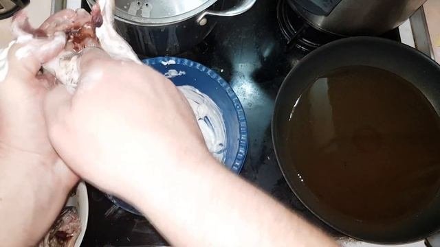 КАК ПОЖАРИТЬ КАРАСЯ БЕЗ КОСТЕЙ В СМЕТАНЕ! ЭТО ПРОСТО! караси в сметане
