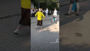 Танцы у фонтанов в Могилеве.