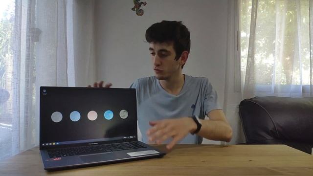 ASUS Vivobook 15 Review Definitiva :: 1 Año de Uso - Simply UY смотреть онлайн