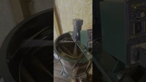 Мёдогонка с редуктором мотором, своими руками .