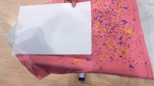 Как сделать рисунок на майке восковыми мелками!!! смотреть онлайн