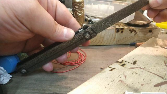 Цветы и драконы - гравировка на ноже Танто смотреть онлайн