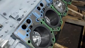 ЯМЗ 845 перед установкой головок блока цилиндров.