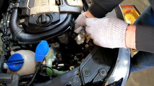 ФОЛЬКСВАГЕН ТУРАН 2007. ЗАМЕНА МАСЛА И РАСХОДНИКОВ #volkswagen #фольксваген #замена масла