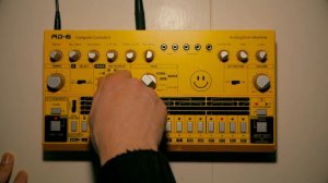 🙂 BEHRINGER TD-3 Synthesizer & RD-6 Drum Machine / UNBOXING / DEMO & MORE...